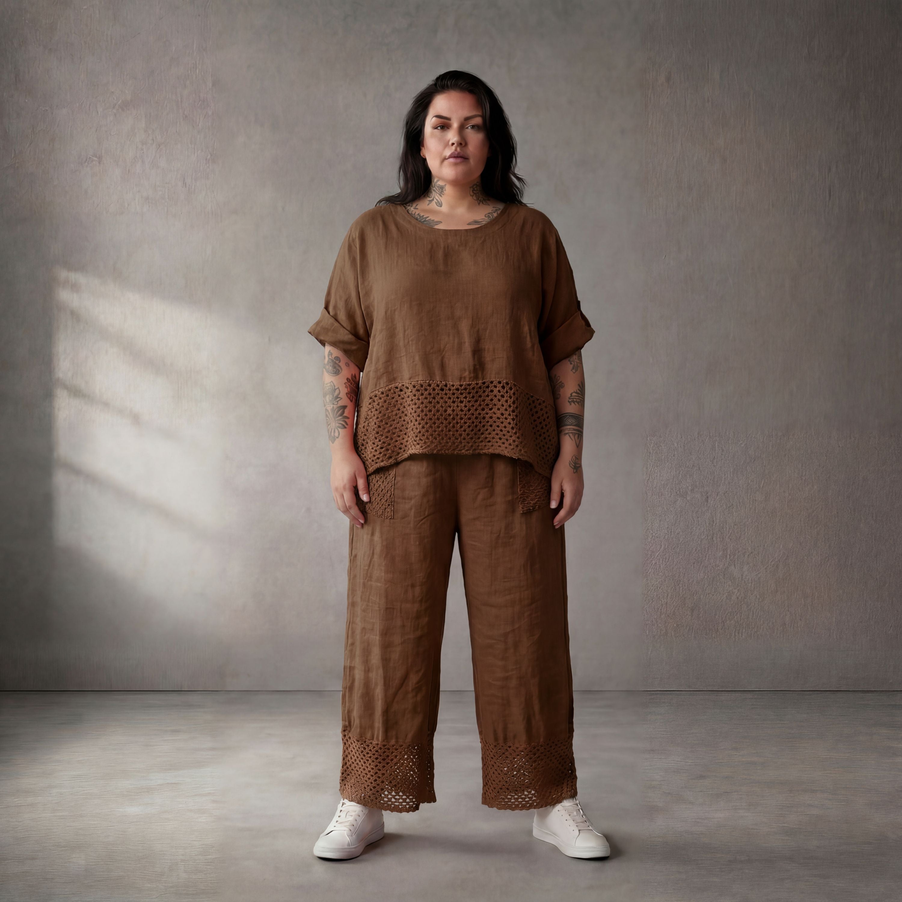 Braunes Leinen Shirt im Oversize Lagenlook leger zeitlos mit Taschen ausgefallen bequem
