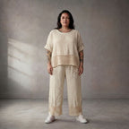 Zeitloses Creme Leinenhemd im Oversize Lagenlook leger ausgefallen mit weichen Taschen