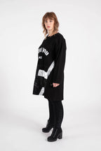  Pomme Rouge Shirt in gerader Form, aus Baumwolle, C6291, Schwarz-Silber, Buchstaben