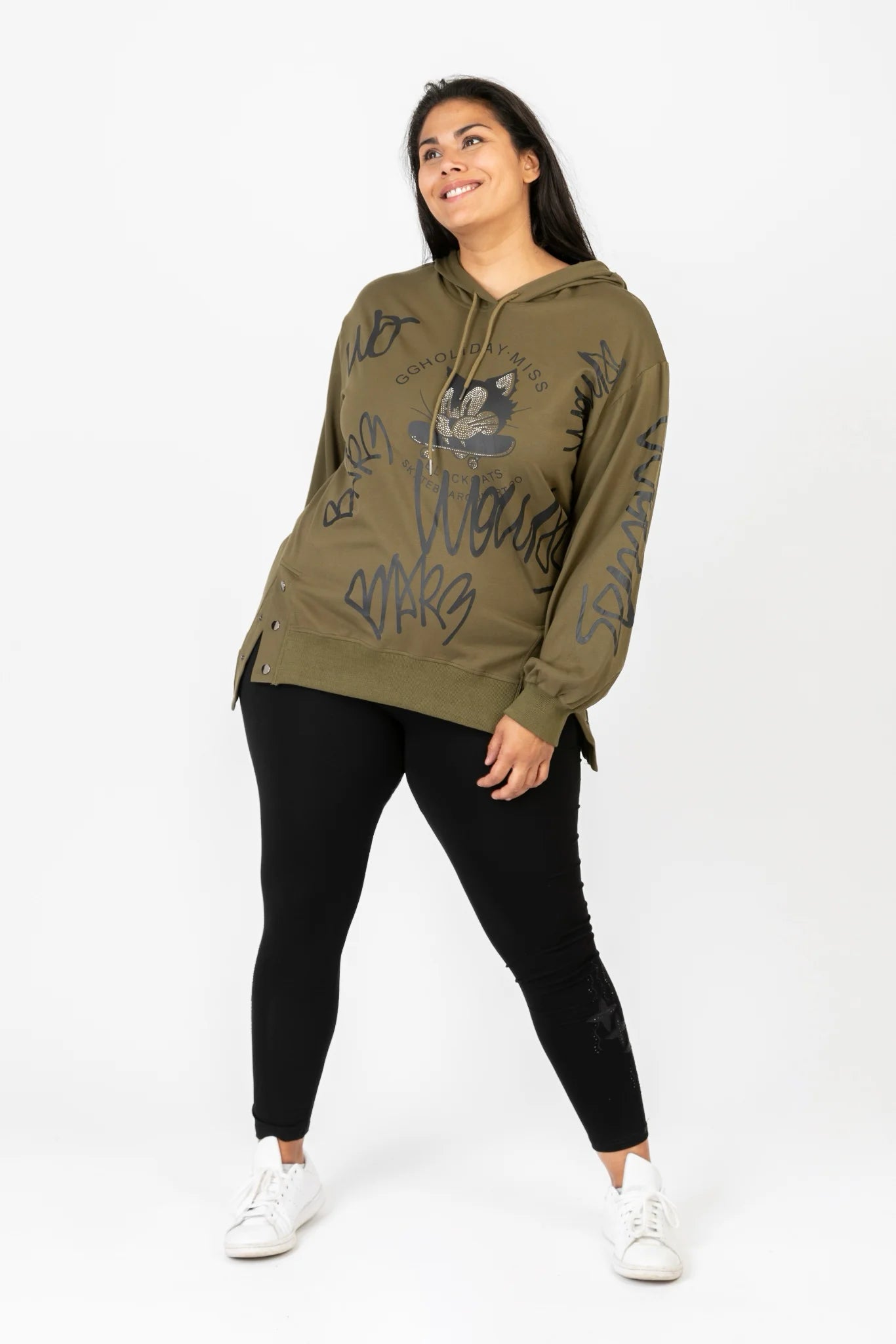  Stylischer Hoody in Olive-Schwarz mit Katzen-Gesicht-Druck und funkelnden Strass-Applikationen