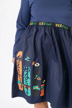  Kleid von Pomme Rouge aus Viskose, C6629, Blau-Multi, Muster, Schick, Modern, Bequem