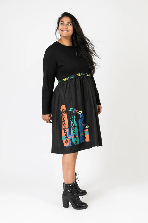  Pomme Rouge Kleid in gerader Form, aus Viskose, C6629, Schwarz-Multi, Muster, Schick
