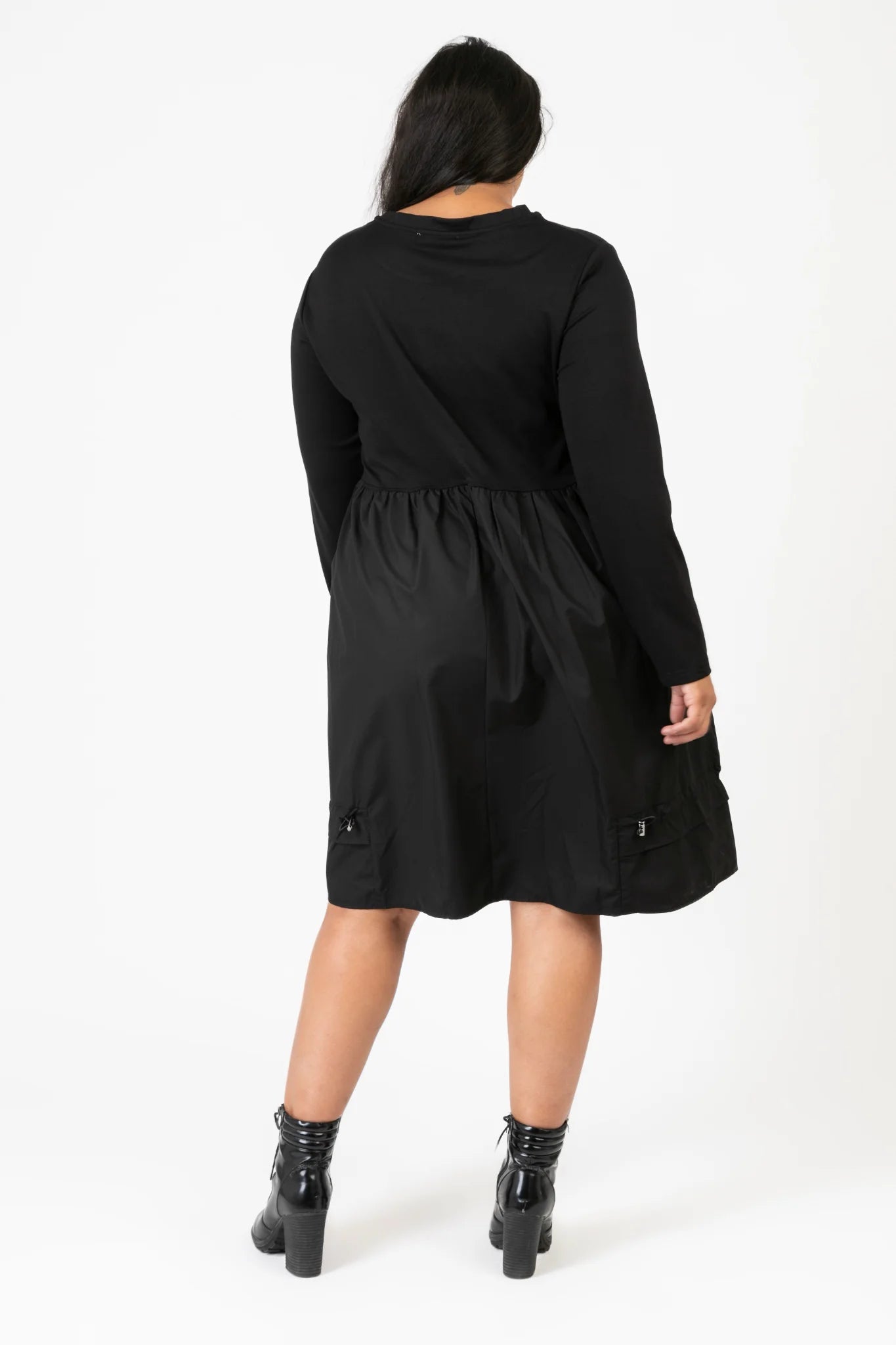  Pomme Rouge Kleid in gerader Form, aus Viskose, C6652, Schwarz-Silber, Buchstaben, Schick