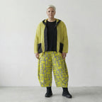 Stilvolle Lagenlook Oversize Jacke aus feinem Baumwollstrick mit Memorytaft und Schalkragen, Lime/Schwarz