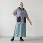Luftiges Oversize Shirt aus feiner Baumwolle im ausgefallenen Lagenlook mit Kapuze, Flieder/Schwarz