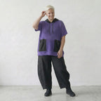 Stilvolles Oversize Shirt im Lagenlook aus feinem Baumwollstrick mit moderner Lochstruktur, Violett/Schwarz