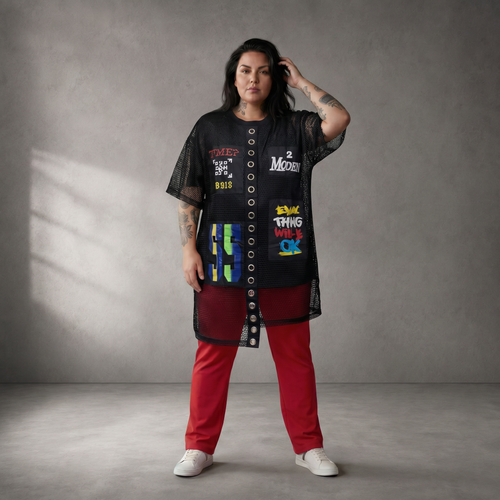 Netzshirt Schwarz im Lagenlook Oversize leger mit Oesenband Detail modisch sehr zeitlos