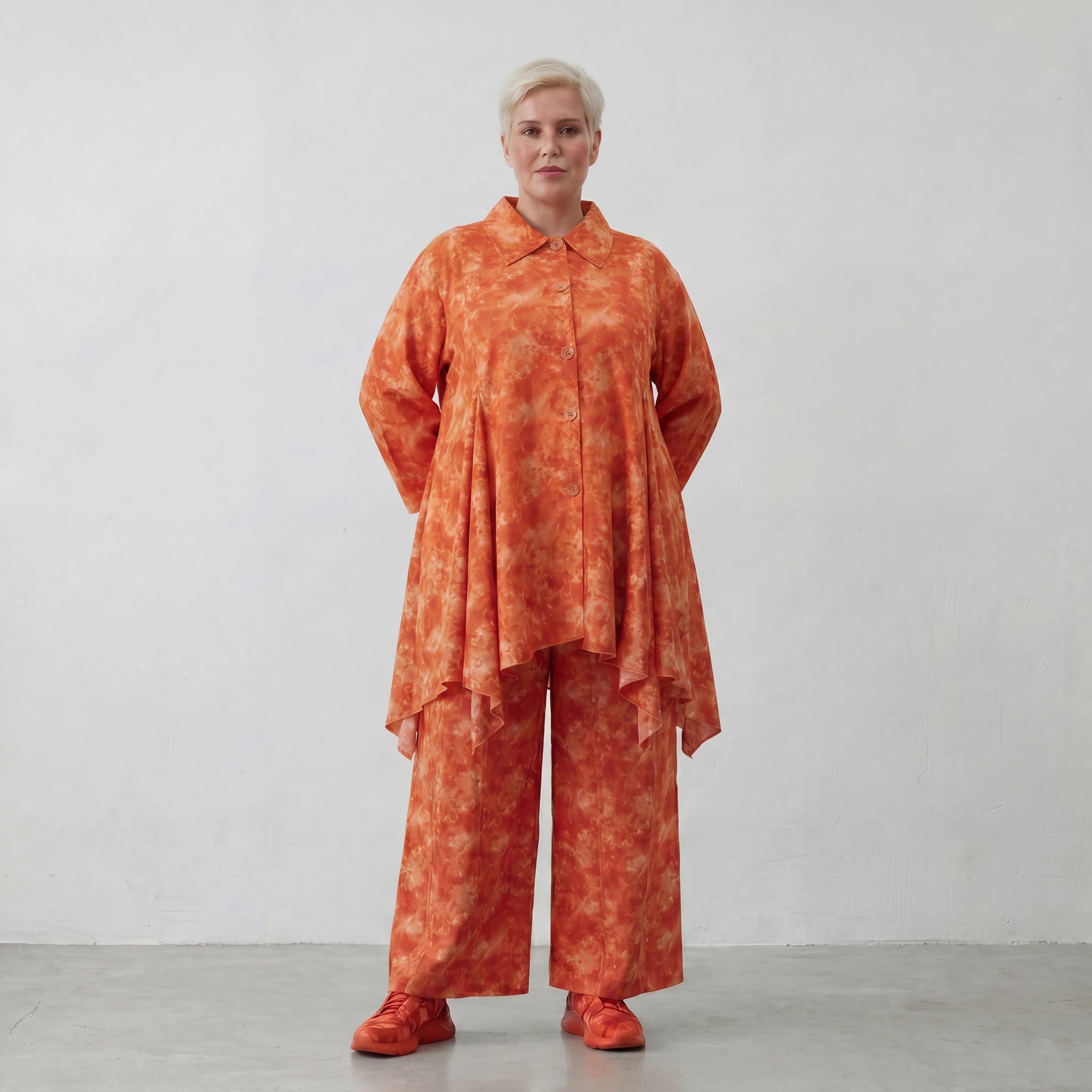 Ausgefallene Glockenform Bluse im lässigen Lagenlook aus leichter Baumwoll Popeline, Batik, Orange