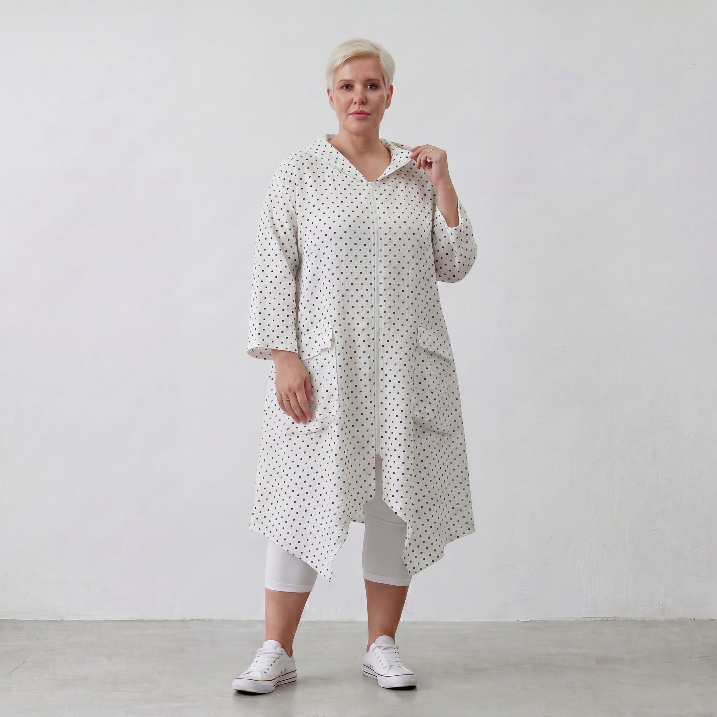 Zeitloser Oversize Lagenlook Mantel in WeißSchwarz Karo leger ausgefallen leicht luftig