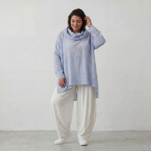 Leichtes Lagenlook Shirt in Jeansblau Weiß mit Crashoptik Oversize asymmetrischem Saum