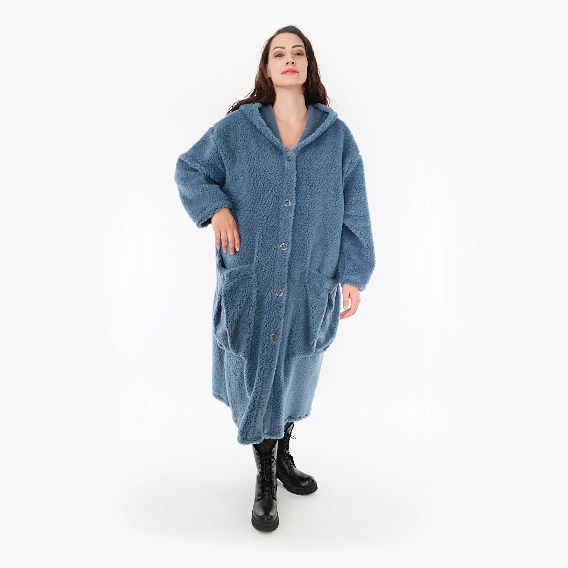  Stylischer Oversize-Mantel in zeitlosem Blau aus kuscheligem Teddy-Stoff für Herbst und Winter