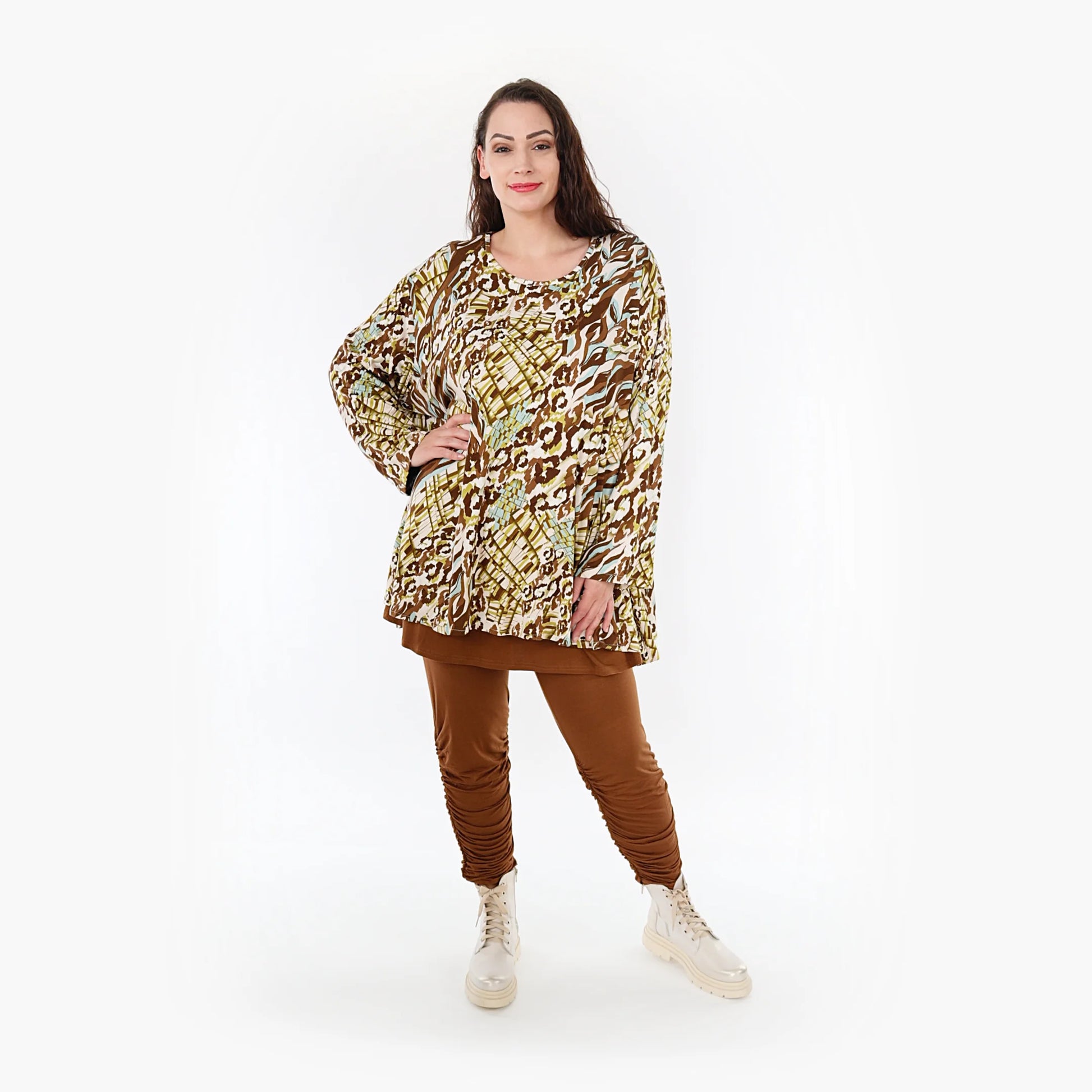  A-Form Bigshirt von AKH Fashion aus Viskose, 1355.00593, Olive-Cognac-Weiß, Schick, Modern