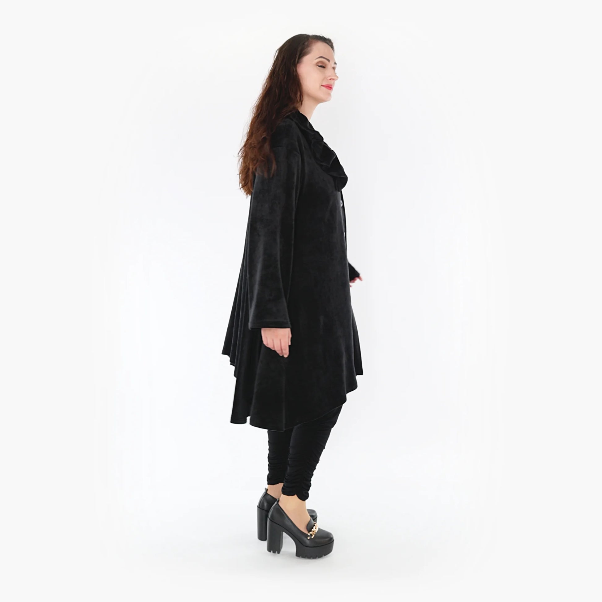  Stilvolle Fleecejacke mit gerafftem Kragen und Lagenlook für einen lässigen Oversize-Stil