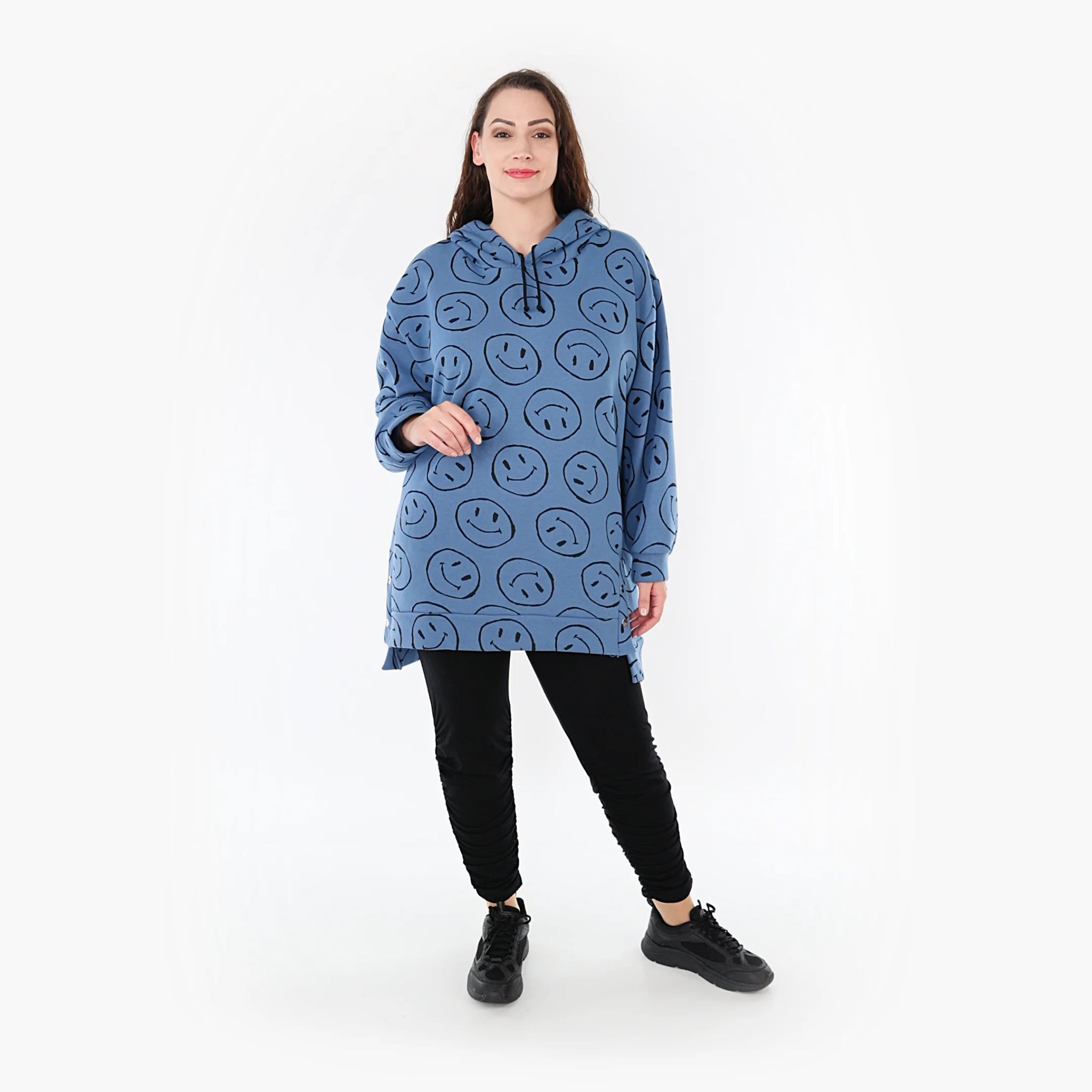  Lässiges Oversize-Shirt in Jeansblau-Schwarz aus hochwertigem Baumwoll-Fleece mit Kapuze und Knöpfen