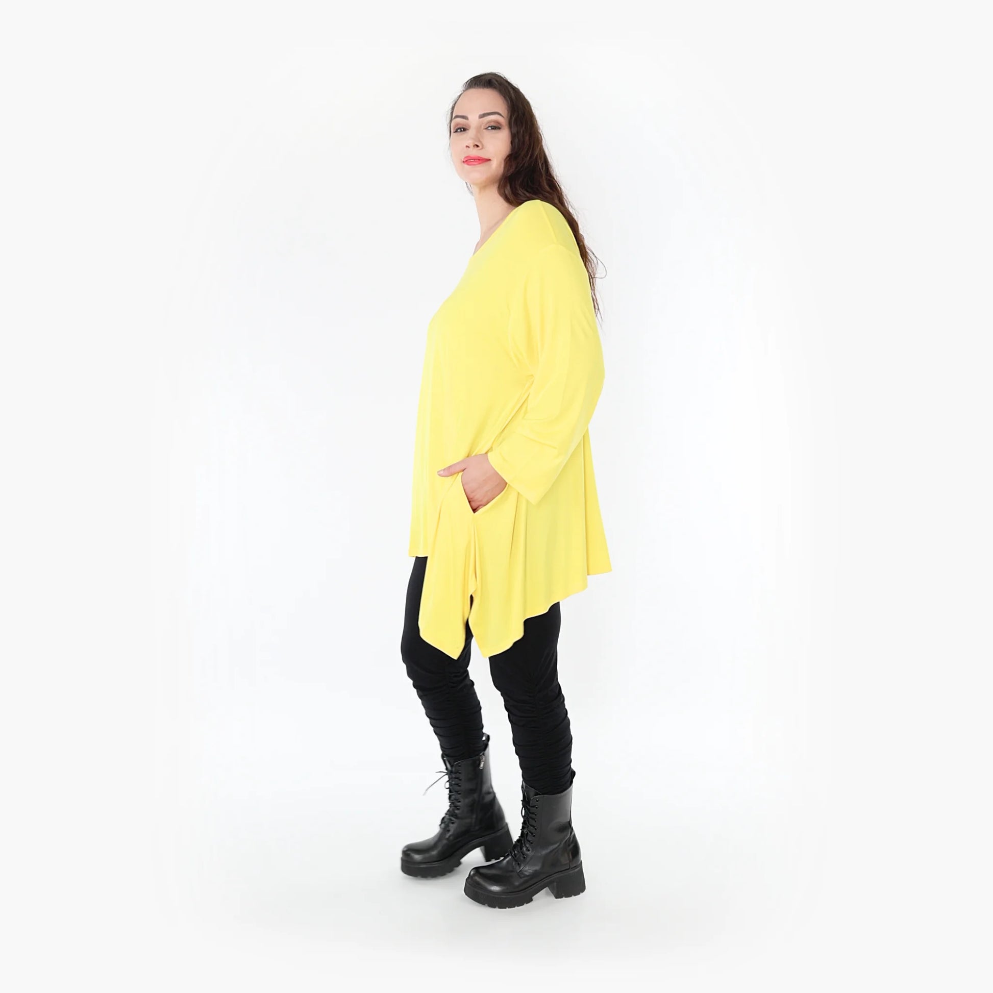  A-Form Shirt in strahlendem Gelb mit lässigem Rundhalsausschnitt und praktischen Taschen für Plus Size