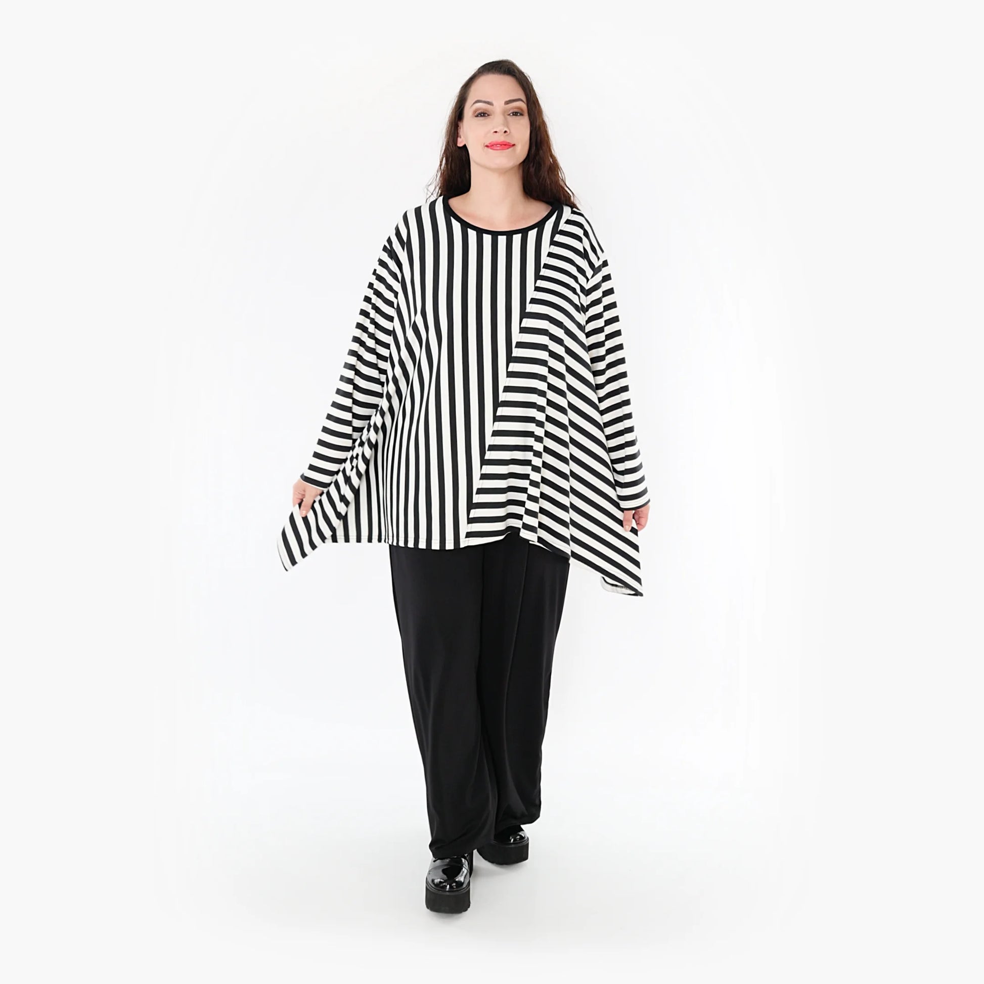  A-Form Bigshirt von AKH Fashion aus Viskose, 1366.06804, Schwarz-Weiß, Unifarben, Ausgefallen