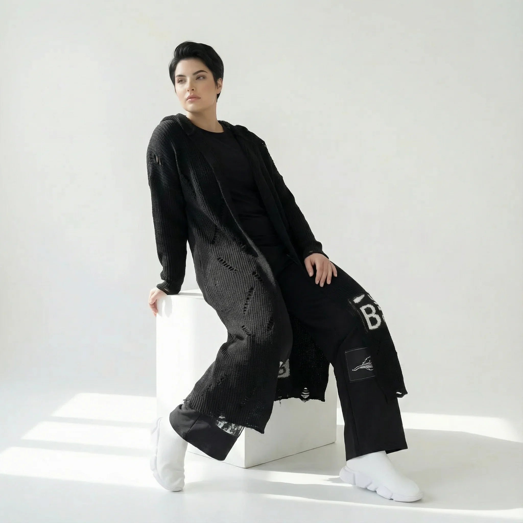 Oversize Grobstrick Cardigan mit Schrift Applikationen Übergang B One Damenmode jetzt bei Modeare entdecken
