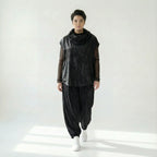 2-teiliges Oversize-Set aus Mesh-Shirt & Slinky-Weste – Caraclan Design bei Modeare | Avantgarde, leicht, Übergang