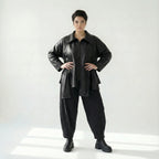 Oversize Übergangsjacke aus Lederimitat mit Zippern in Schwarz – Caraclan bei Modeare entdecken