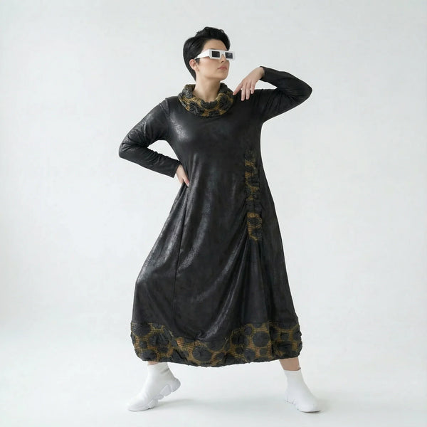 A-Form Kleid Lederimitat Damen Oversize Übergang Caraclan Design Modeare Avantgarde Look