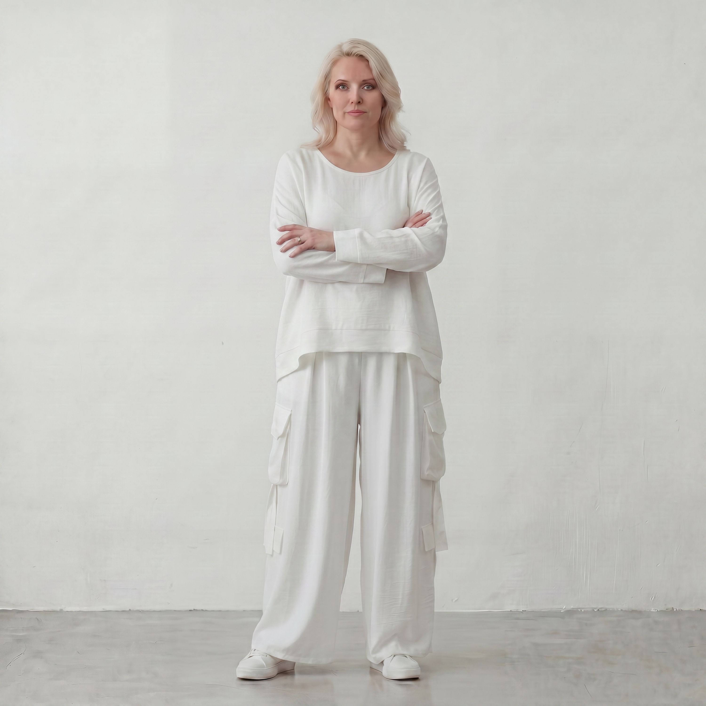 Zeitlos ausgefallene Oversize Ballonhose in Weiß entspannt Lagenlook luftig sommerleicht