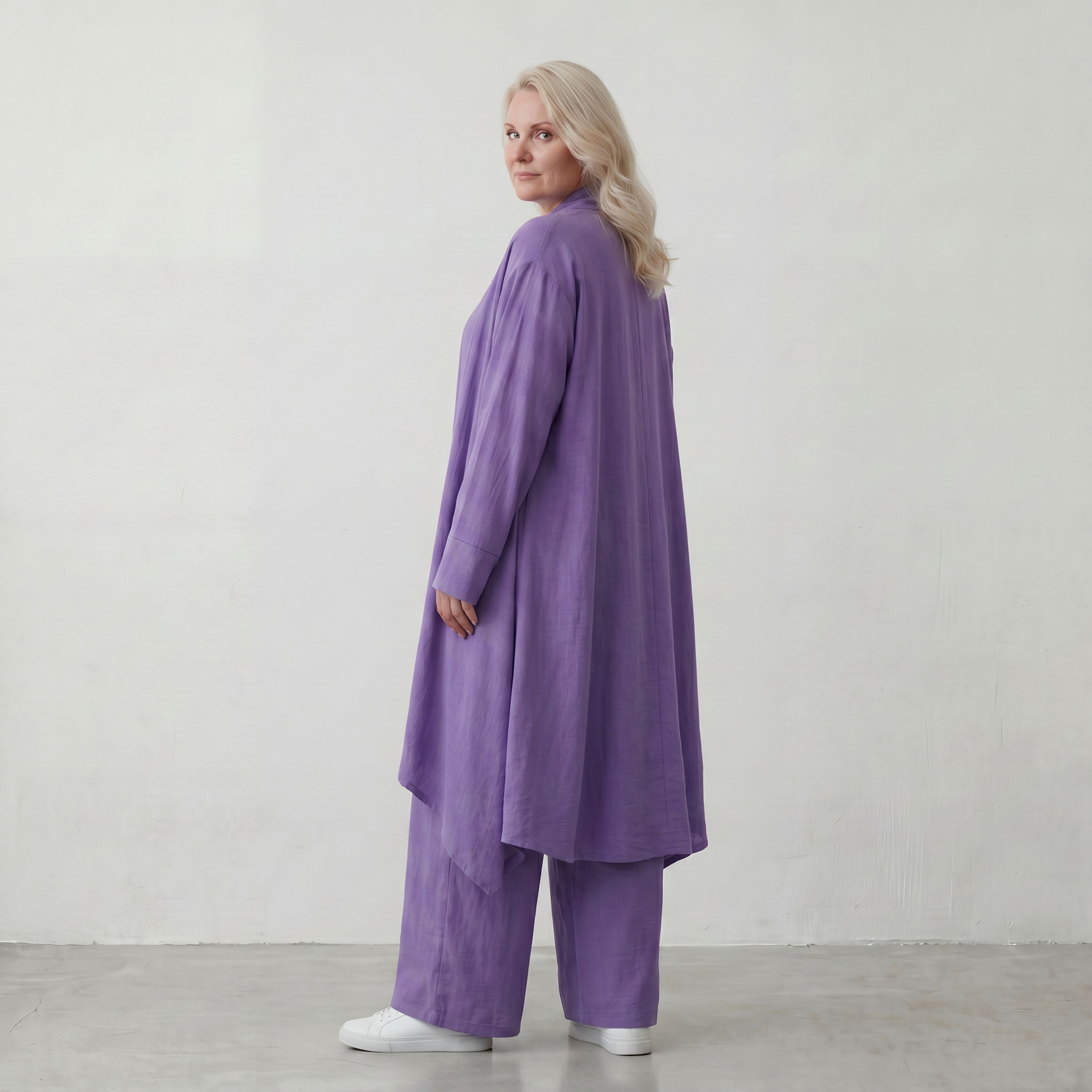 Fliessender Flieder Cardigan im Lagenlook Oversize leicht und zeitlos elegant weich zart