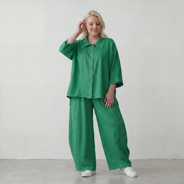 Legere Oversize Bluse in Smaragdgrün mit Leinenlook für zeitlosen Lagenlook und Eleganz