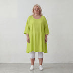 Apfelgrünes luftiges Leinenoptik Sommerkleid im Lagenlook Oversize leger zeitlos A Linie