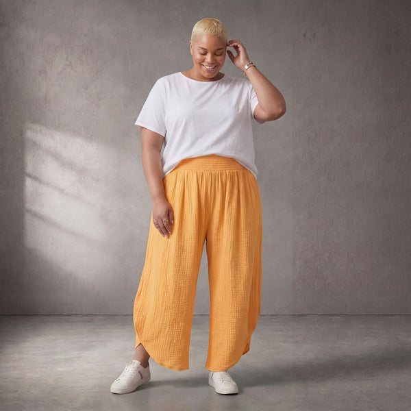Leichte Ballonhose aus Mousseline in leuchtendem Orange für luftige Sommertage voller Stil