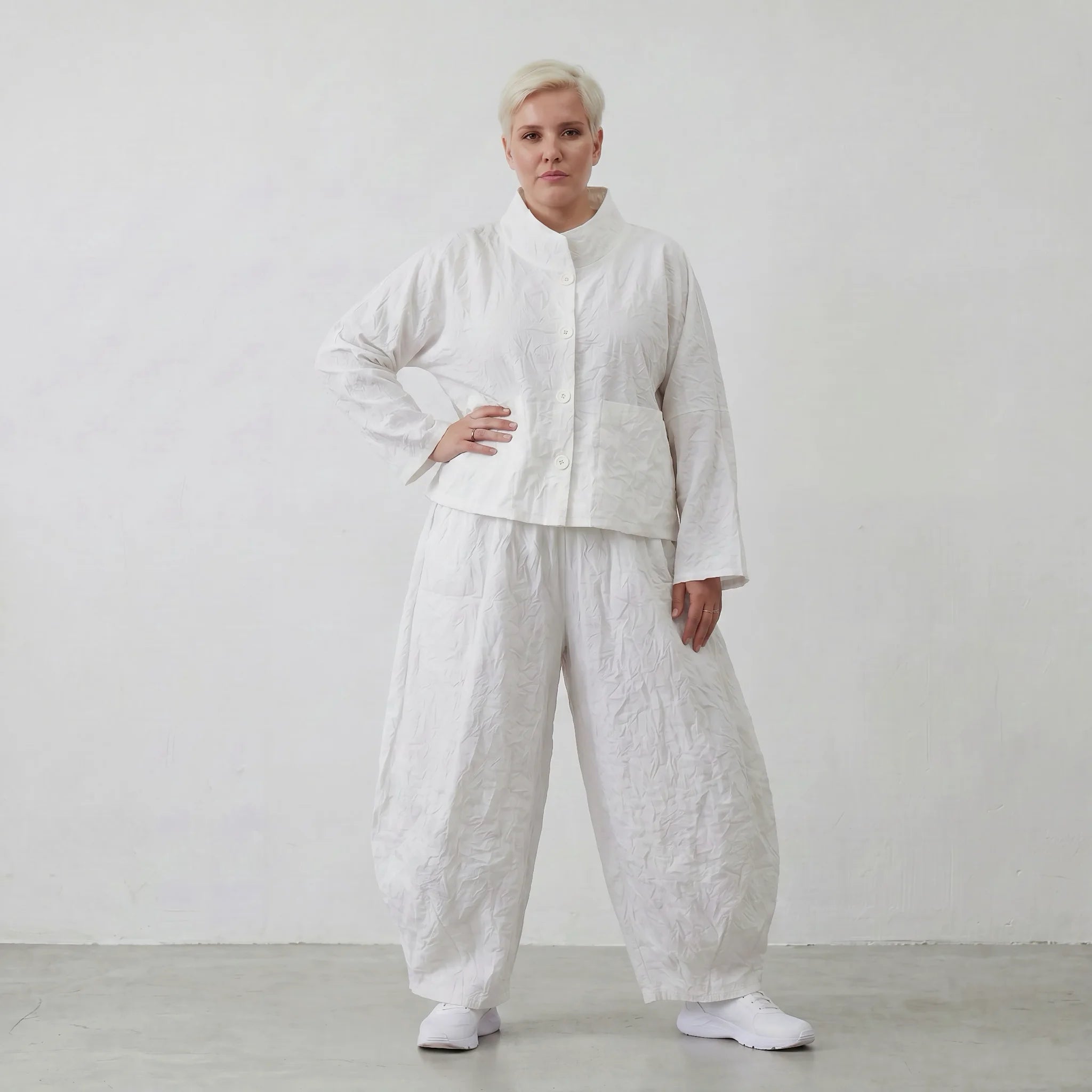 Luftige Ballon Hose im ausgefallenen Lagenlook mit crash Popeline und lässigem Oversize-Stil, Weiß