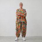 Luftiges Oversized Shirt in frischem Apfelgrün mit Vokuhila Schnitt aus Viskose Leinen
