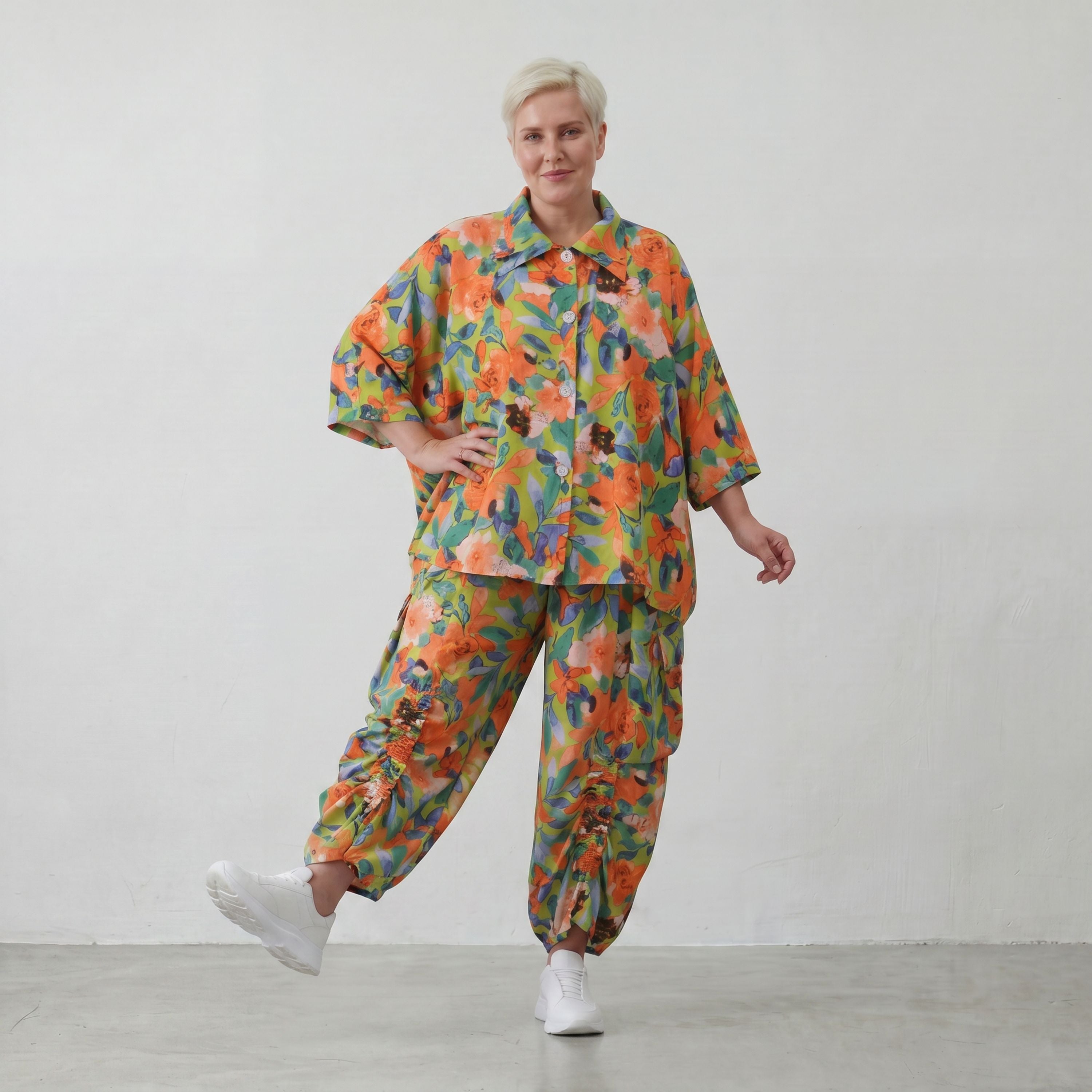 Leichte Ballonhose aus Viskose Leinen Mix in Apfelgrün mit elastischem Bund und Taschen