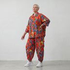 Leichte Ballonhose in Mohnrot mit elastischem Bund und Raffung für den lässigen Sommerlook