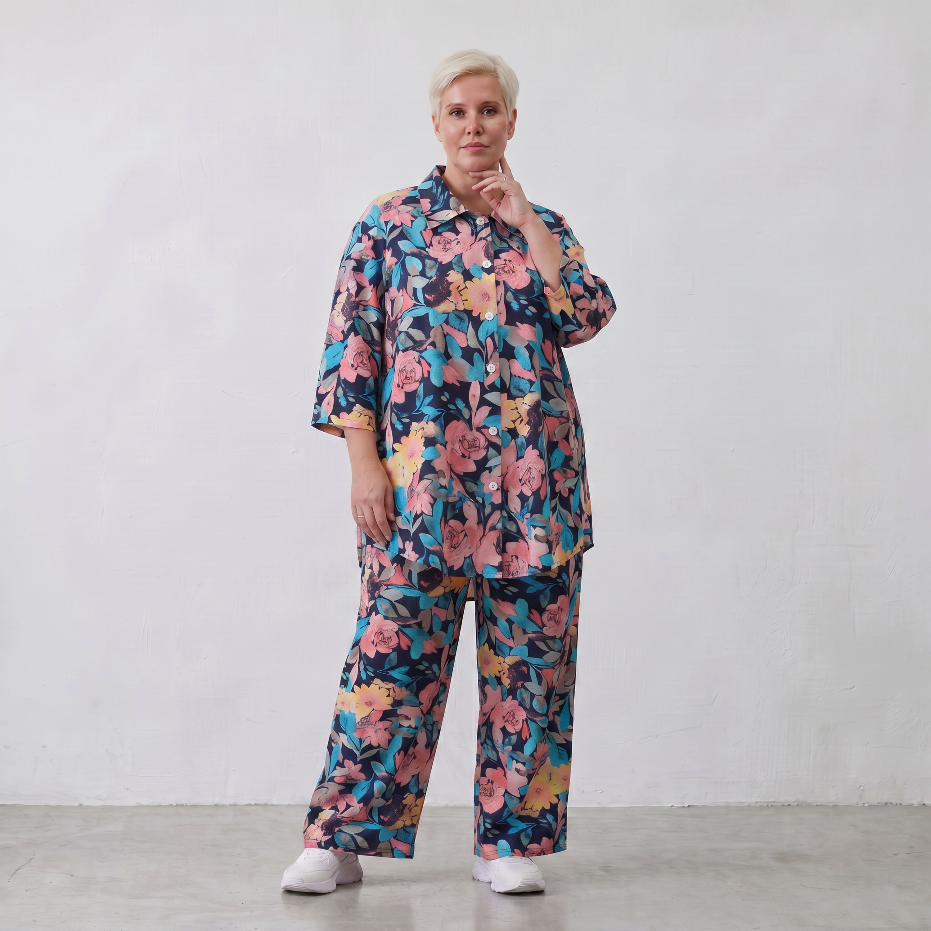Feminine Bluse in luftiger Leinenoptik mit Hemdkragen und Dreiviertelarm in zartem Rosa