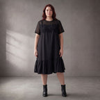 Schwarz fliessendes ALinien Kleid mit Spitze und Chiffon luftig zeitlos elegant leicht