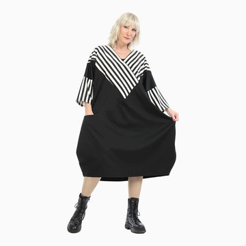  Ballonkleid von AKH Fashion aus Viskose, 1231.06901, Schwarz-Ecru, Unifarben, Ausgefallen