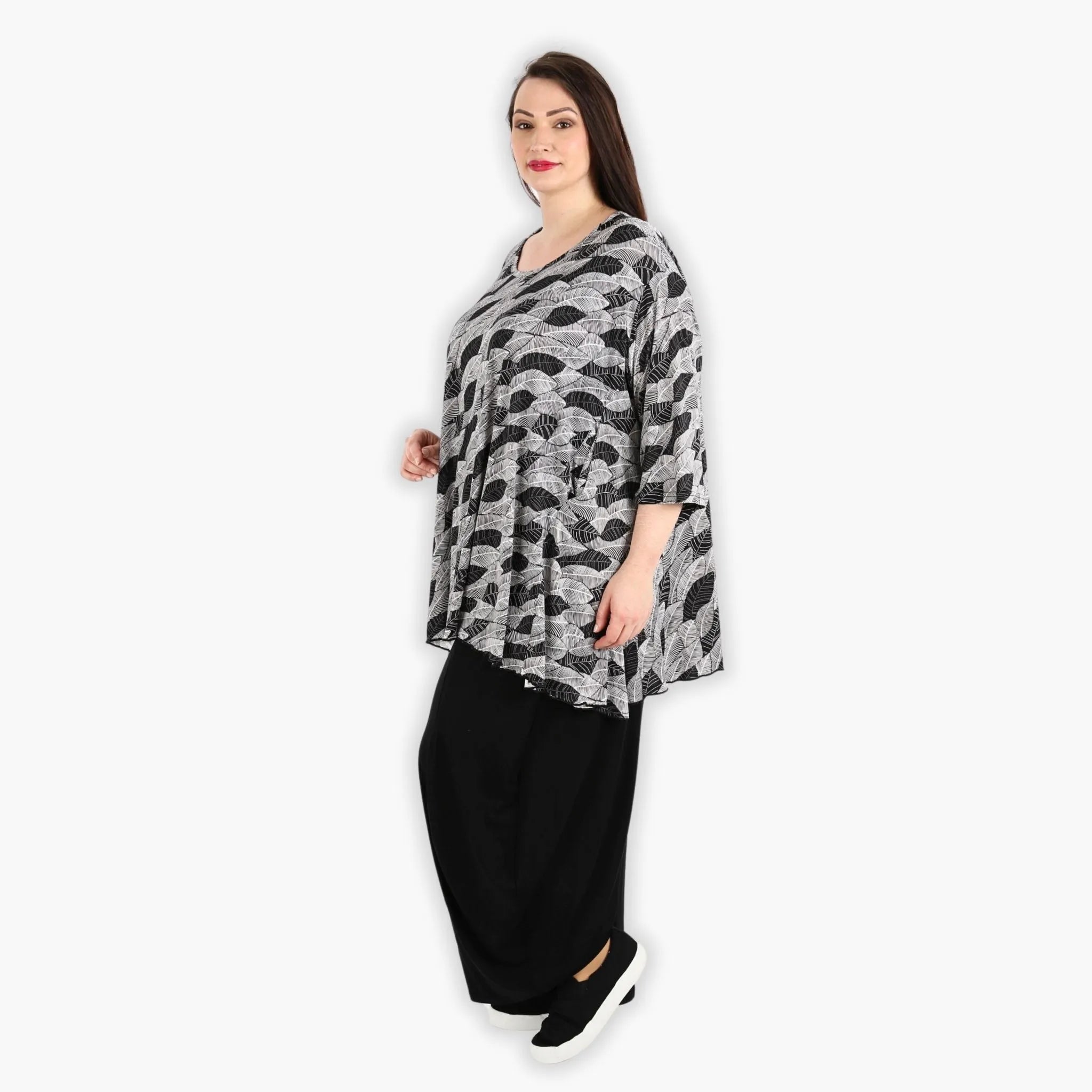  A-Form Bigshirt von AKH Fashion aus Viskose, 1287.00593, Schwarz-Weiß, Blumen, Schick