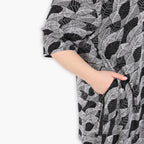  AKH Fashion Shirt in Glocken-Form, aus Viskose, 1287.01892, Schwarz-Weiß, Blumen, Schick
