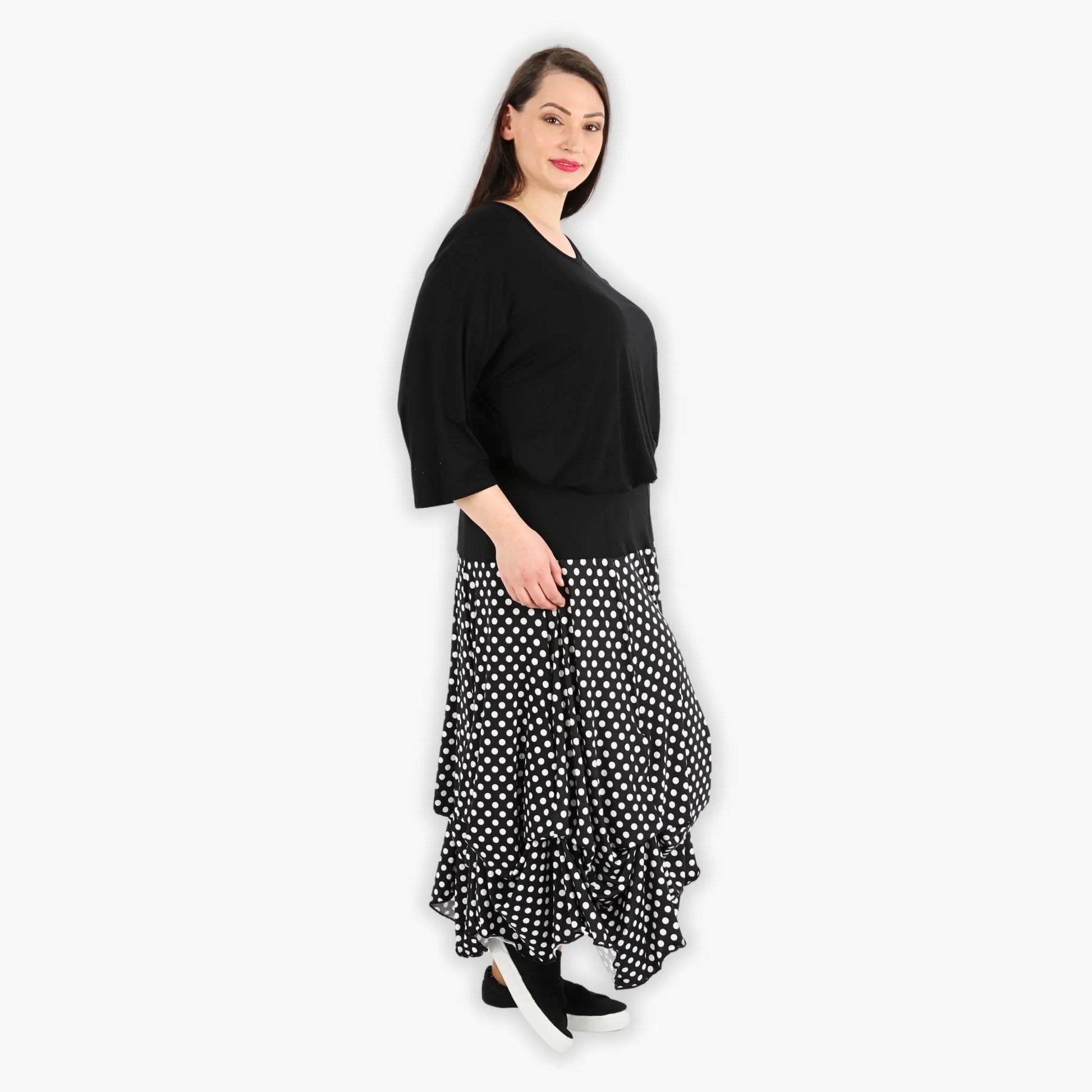  Ballonrock in Schwarz-Weiß mit Punkte-Design aus weicher Viskose - perfekter Sitz für Plus-Size