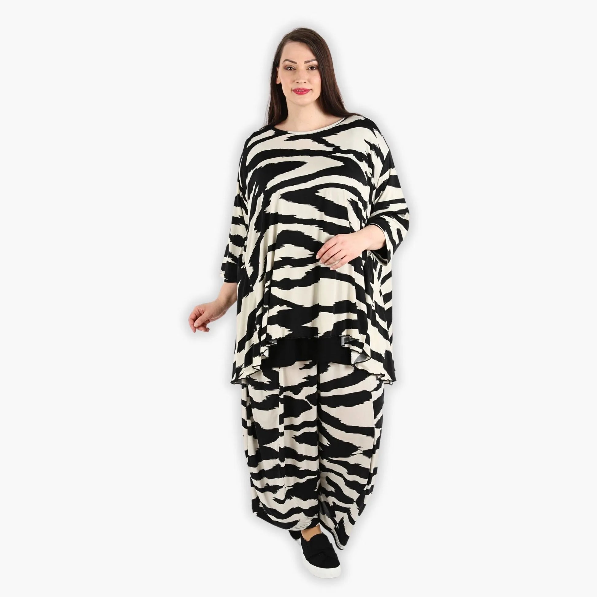  A-Form Bigshirt von AKH Fashion aus Viskose, 1291.00593, Ecru-Schwarz, Zebra, Schick, Modern