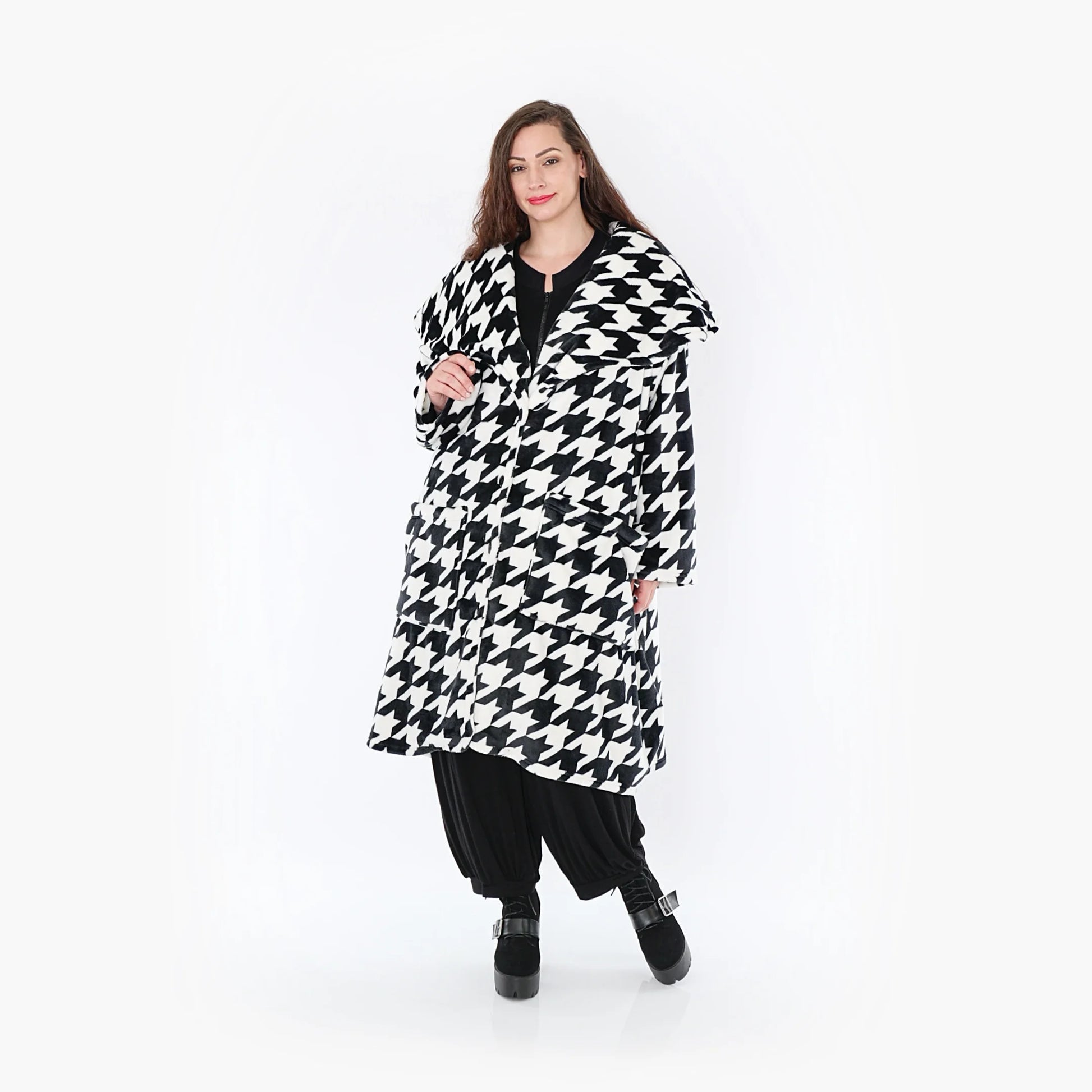  Klassischer Plüsch-Mantel in Hahnentritt-Muster für Curvy und Plus-Size mit Oversize-Schnitt