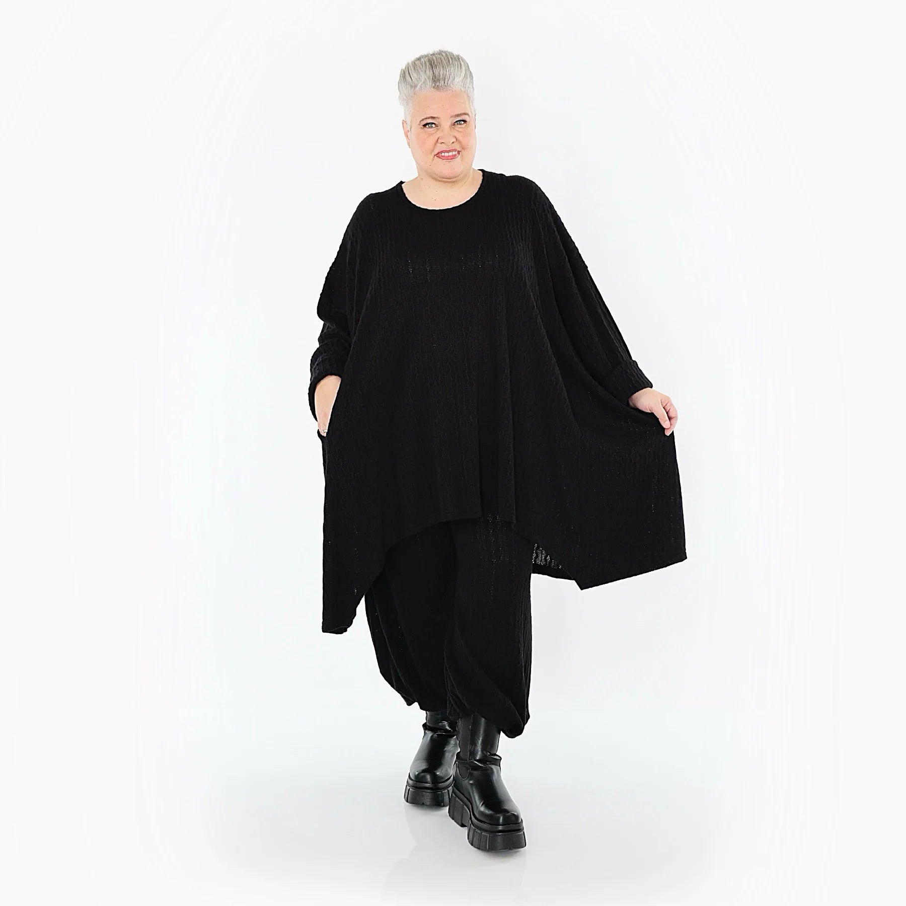 A-Form Bigshirt von AKH Fashion aus Materialmix, 1532.07014, Schwarz, Wellen, Ausgefallen