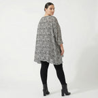 Zeitlos legeres Oversize Lagenlook Shirt aus luftig leichter Viskose mit Biesen Struktur, Schwarz/Weiß