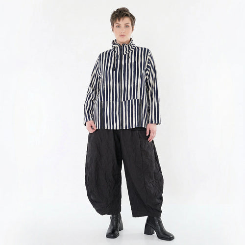 Kastige Jacke im ausgefallenen Lagenlook aus leichter Baumwollmischung mit Blockstreifen, Marine/Weiß