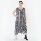 Luftiges Ballon Kleid mit ausgefallenem Lagenlook, raffiniert gerafft, angenehm leicht, Marine/Weiß
