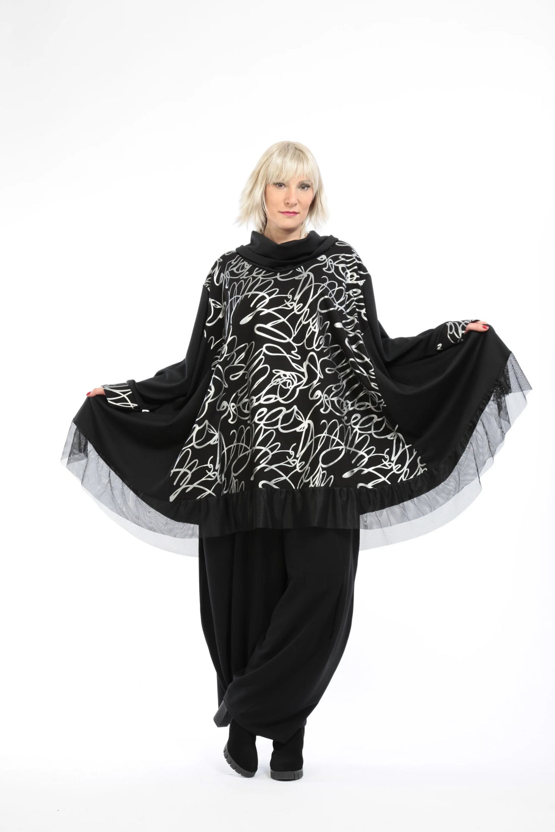  Bigshirt von AKH Fashion aus Viskose in Glocken-Form, 1212.09953, Schwarz-Silber-Netz