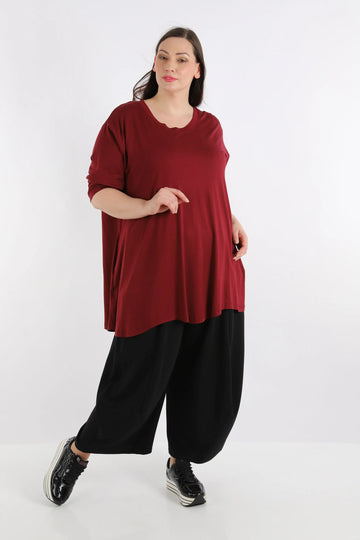  A-Form Shirt in edlem Weinrot mit 3/4-Ärmeln und praktischen Nahttaschen für Plus Size