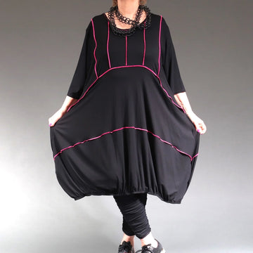  Ballonkleid im Lagenlook für Plus Size in Schwarz und Fuchsia mit lässigem Schnitt und Taschen