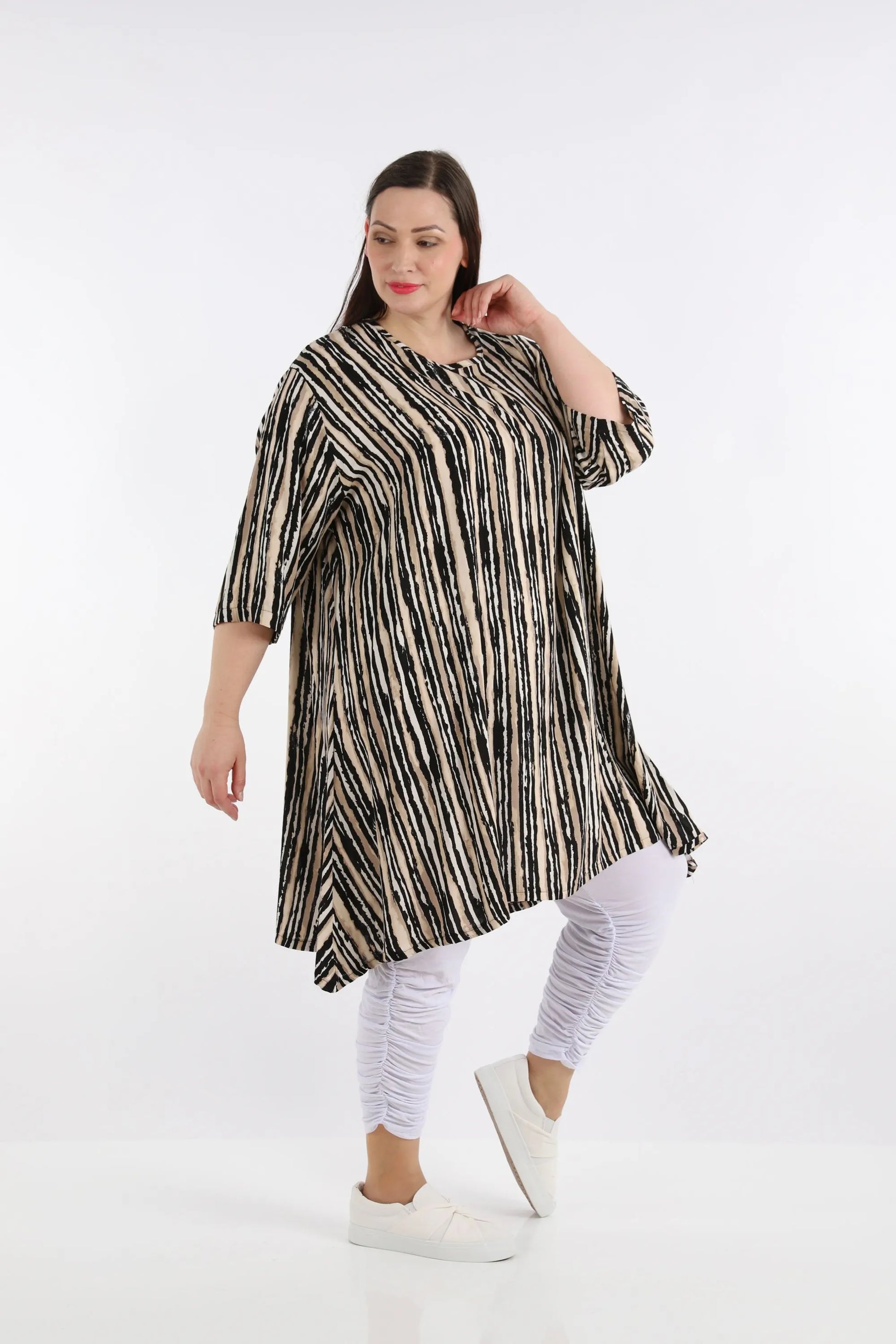  A-Form Bigshirt von AKH Fashion aus Viskose, 1281.02667, Beige-Schwarz-Weiß, Schick, Modern