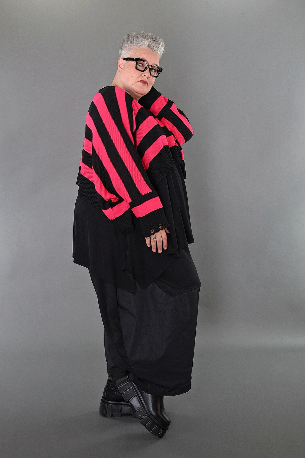  AKH Premium Überwurf in kastiger Form, aus Baumwolle, P1007.2537, Schwarz/Fuchsia, Schick